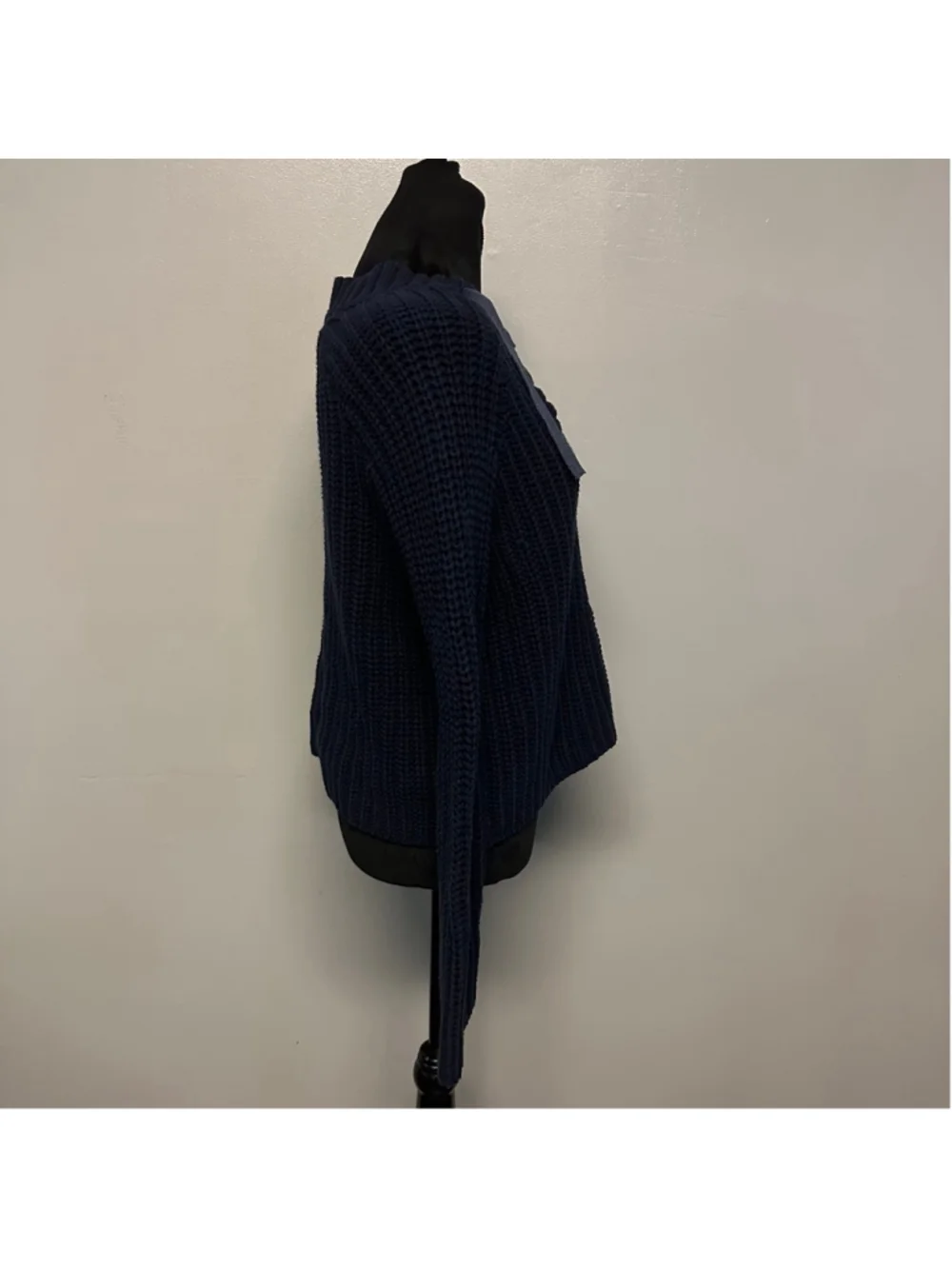 Aerie Navy V-Neck Lace-Up Sweater Women’s Size  XS chunky knit casual